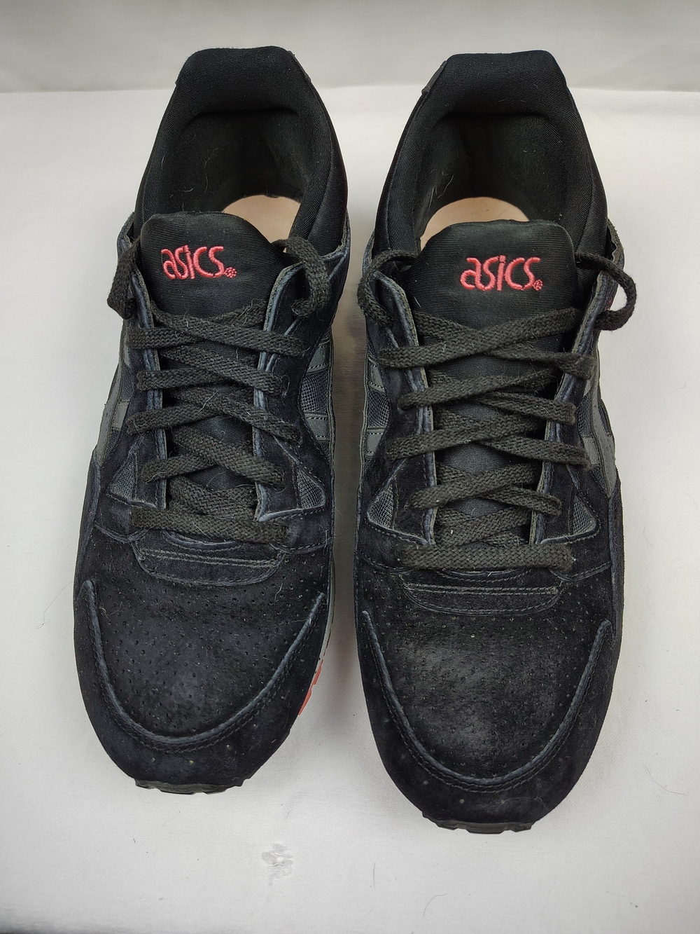 Asics Men’s Black Sneakers with Pink Logo Accents
